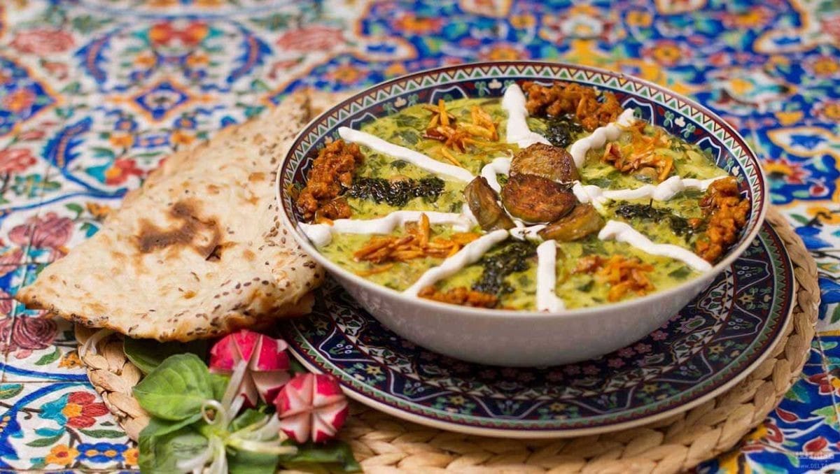 آش شوربا سبزی غذای محلی اصفهان