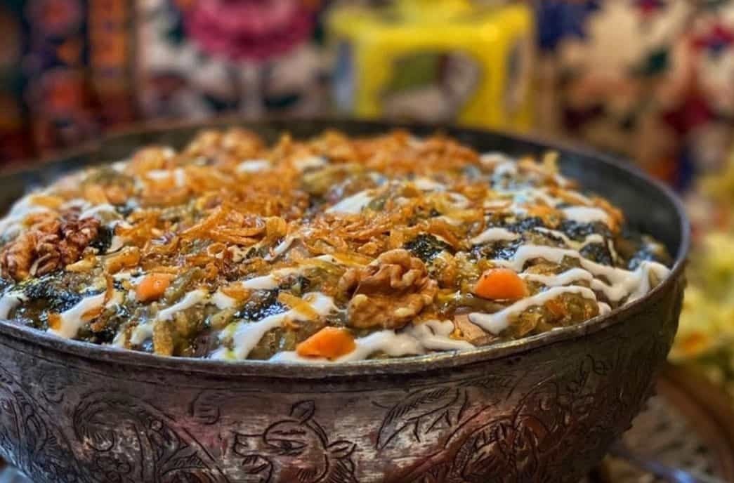 ماش و قمری غذای سنتی اصفهان