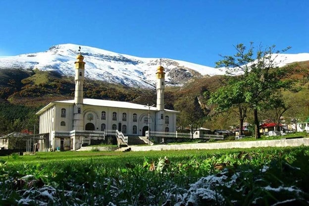 مسجد آدینه