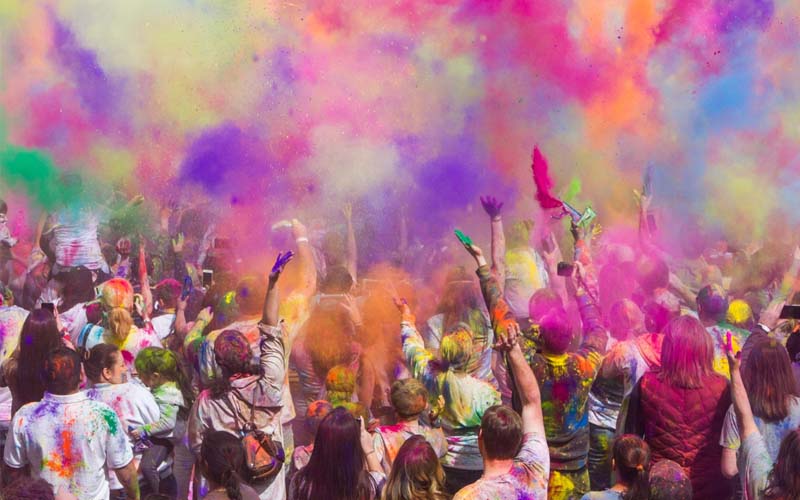 فستیوال رنگ دبی Festival of colours