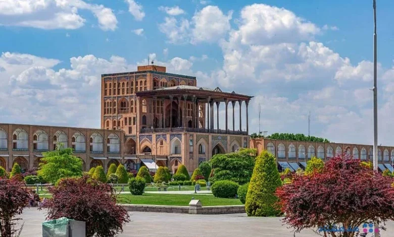 عالی قاپو اصفهان